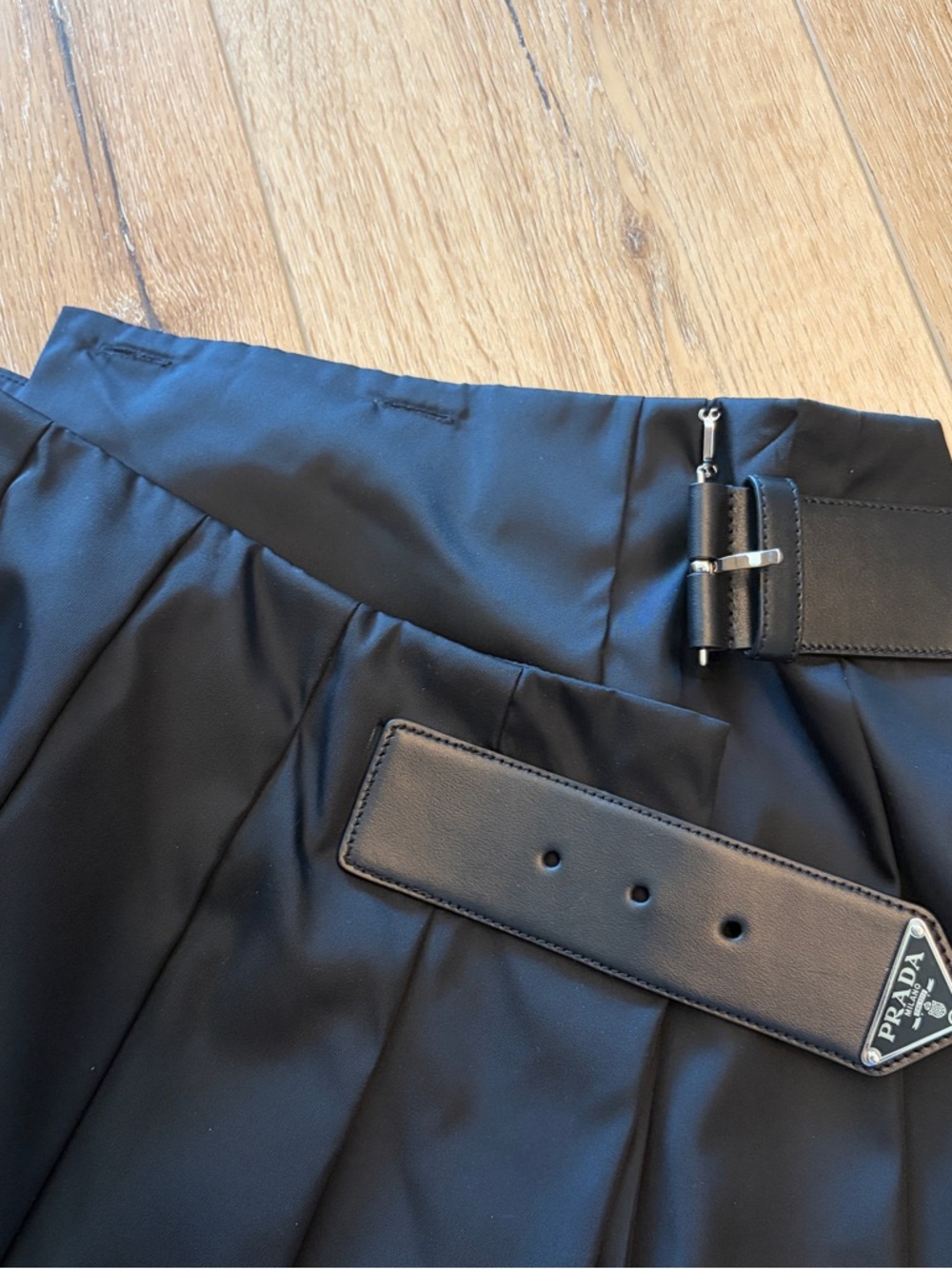 Prada Pleated Re-Nylon miniskirt - Picture 6 of 14